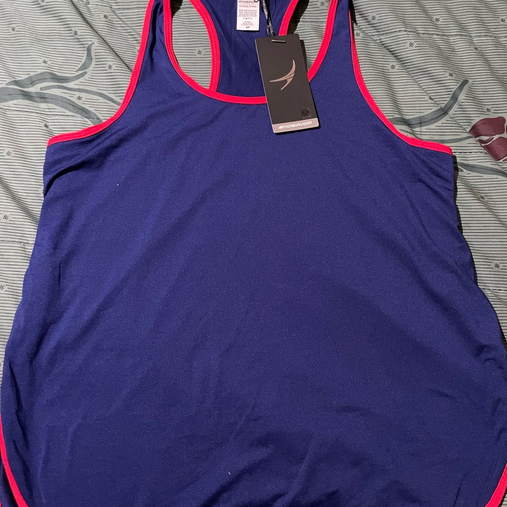 019EA.- Endeavor Athletic Molly Tank. Size Small - Picture 2 of 3